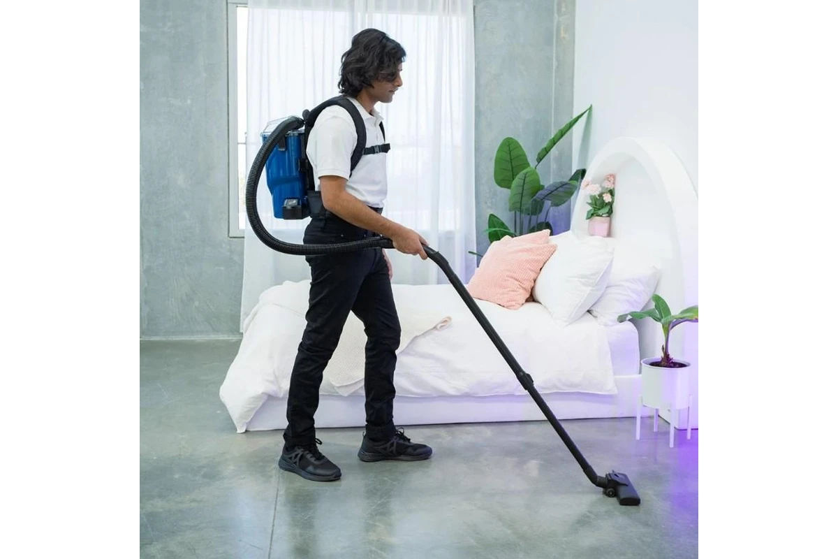 Pacvac Velo Cordless Backpack Vacuum Cleaner - Image 4